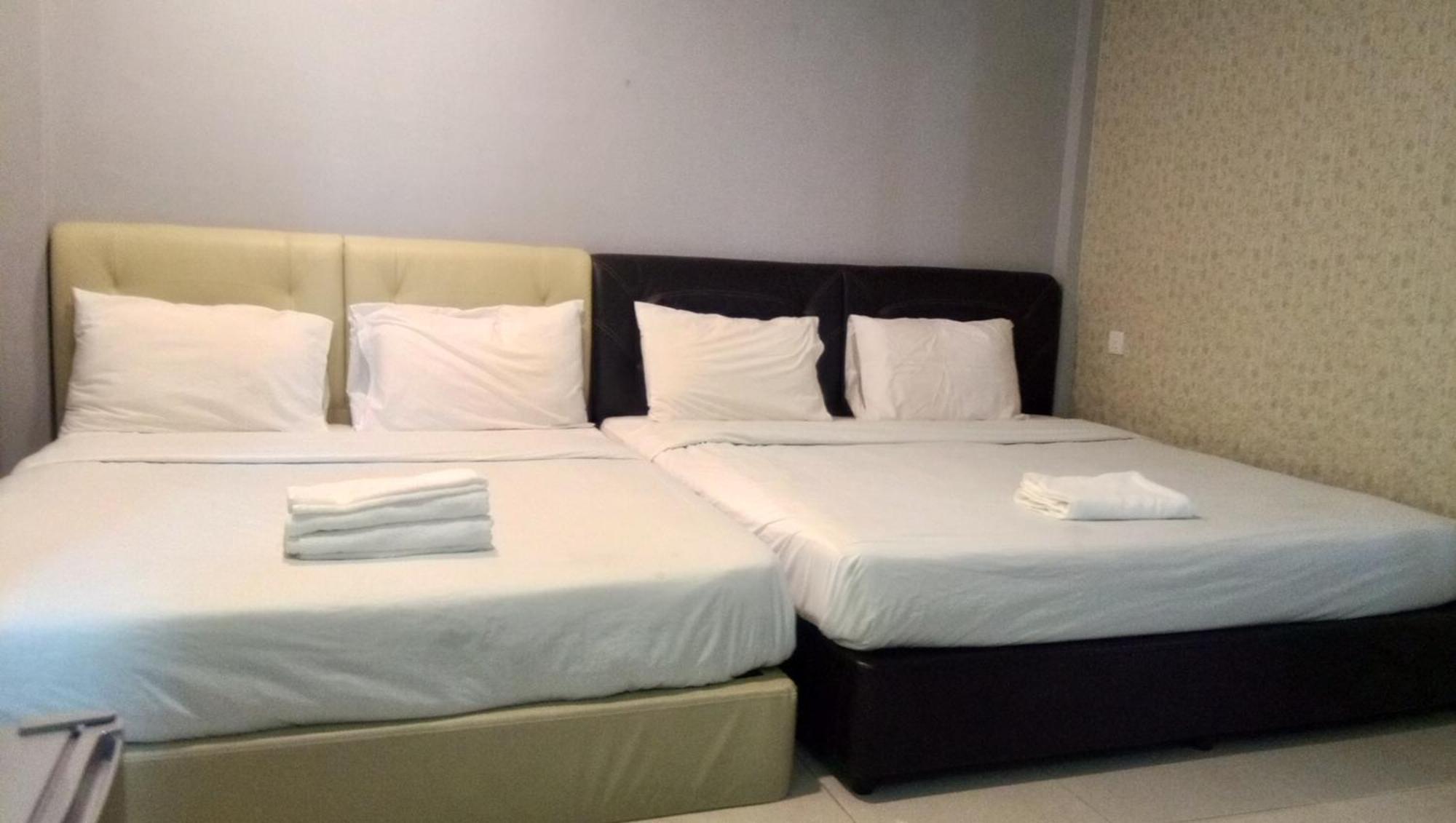 D Lima Beach Inn Pantai Cenang  Exterior foto
