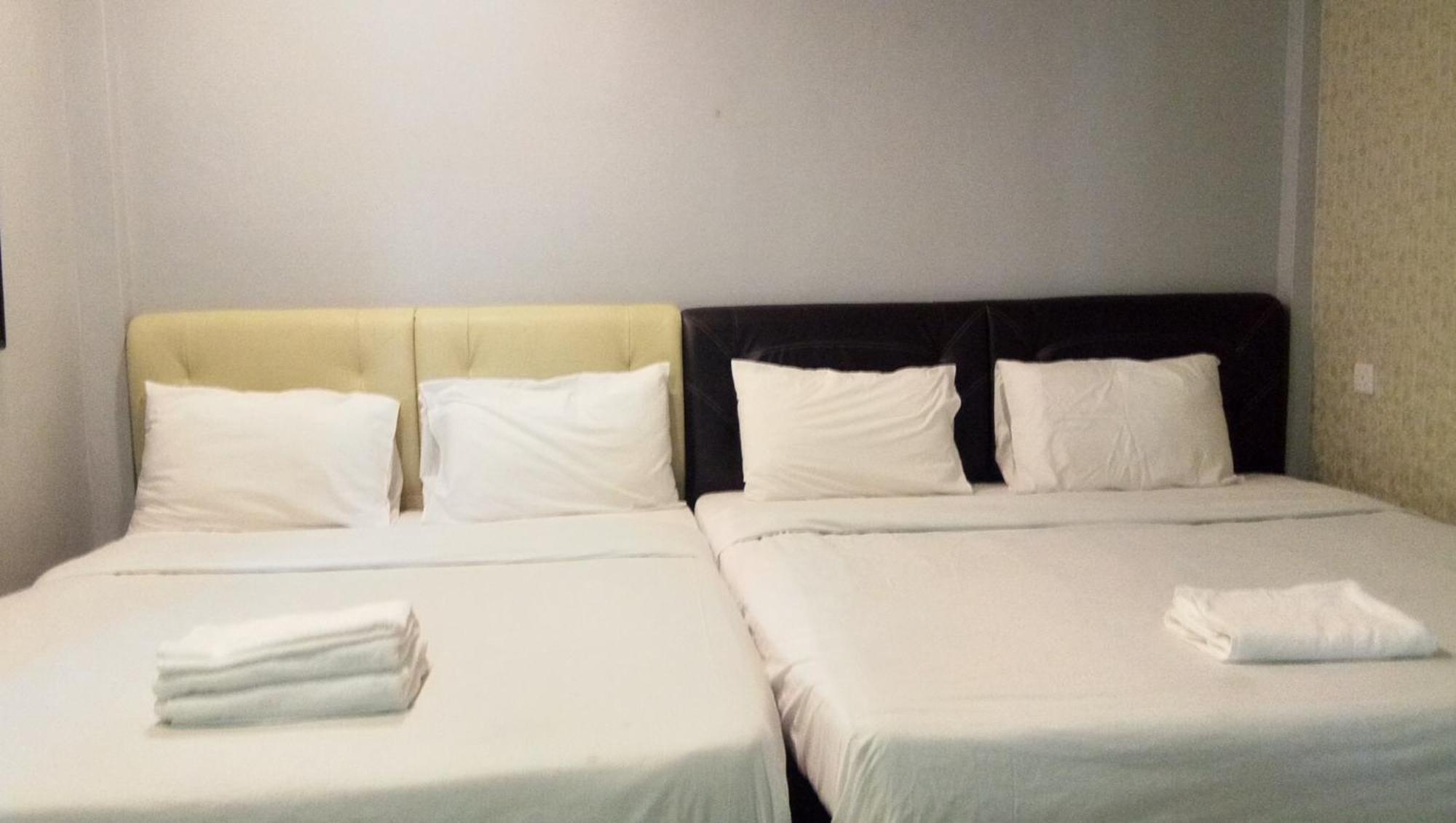 D Lima Beach Inn Pantai Cenang  Exterior foto